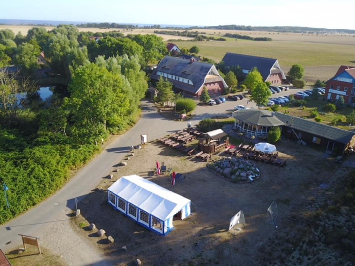 Ferienhausanlage Ostseeflora Dranske Bagian luar foto